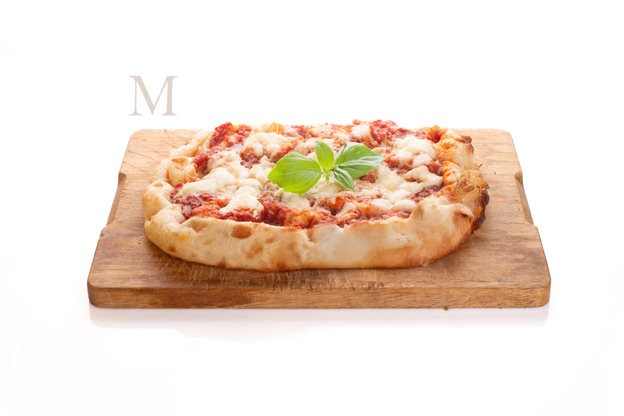 M: Pomodoro mozzarella, basilico, olio EVO